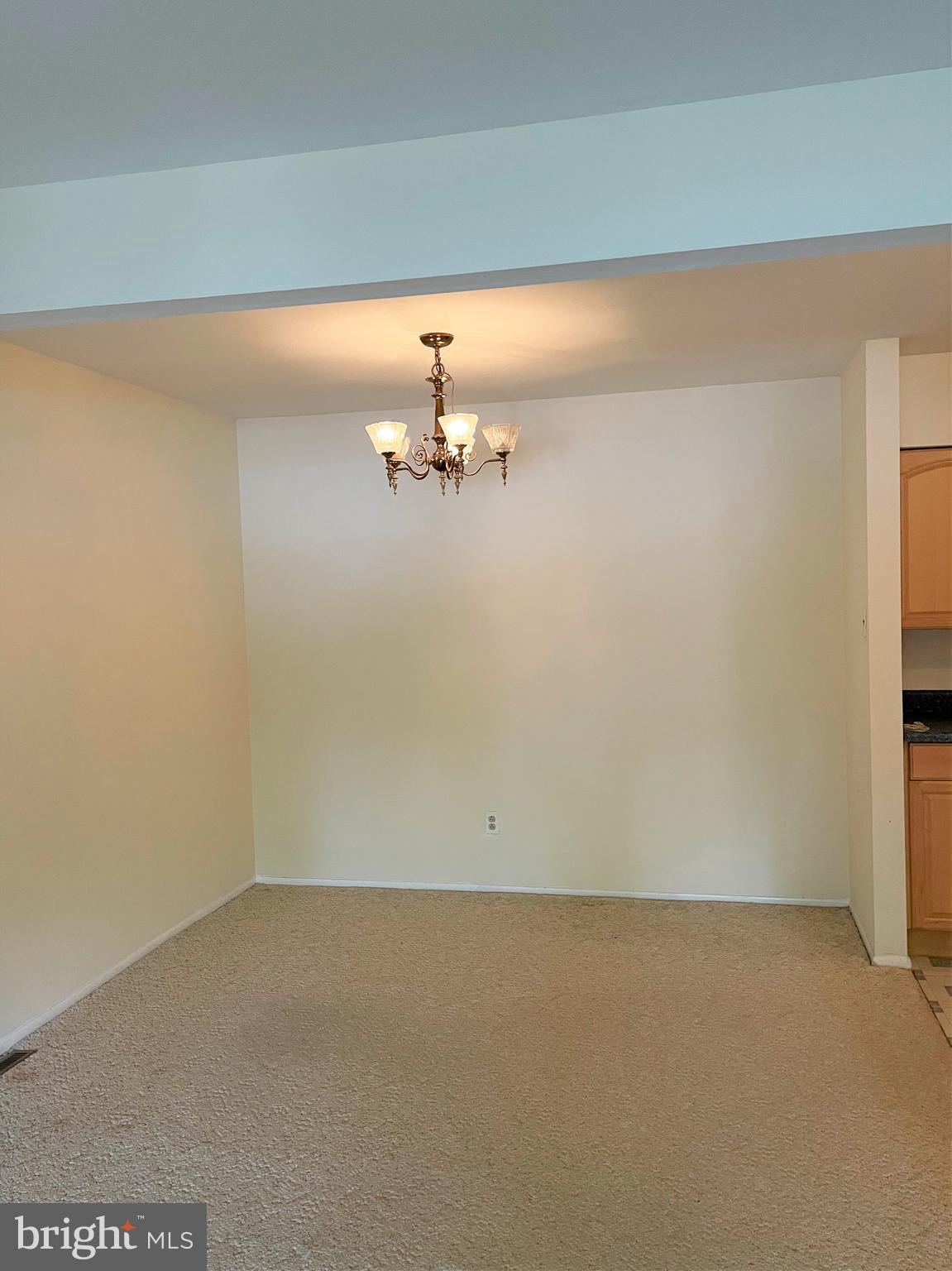 1707 Raintree Lane Malvern, PA 19355 - Photo 4 of 9 Gallery Image 4