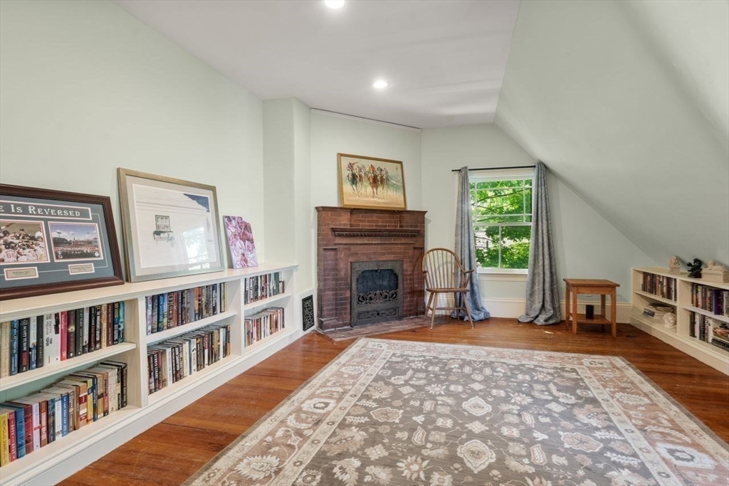 292 Clinton Road Brookline, MA 02445 - Photo 22 of 26 Gallery Image 22