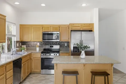 $935,000 | 5414 Toucanet Court, Oceanside, CA 92057