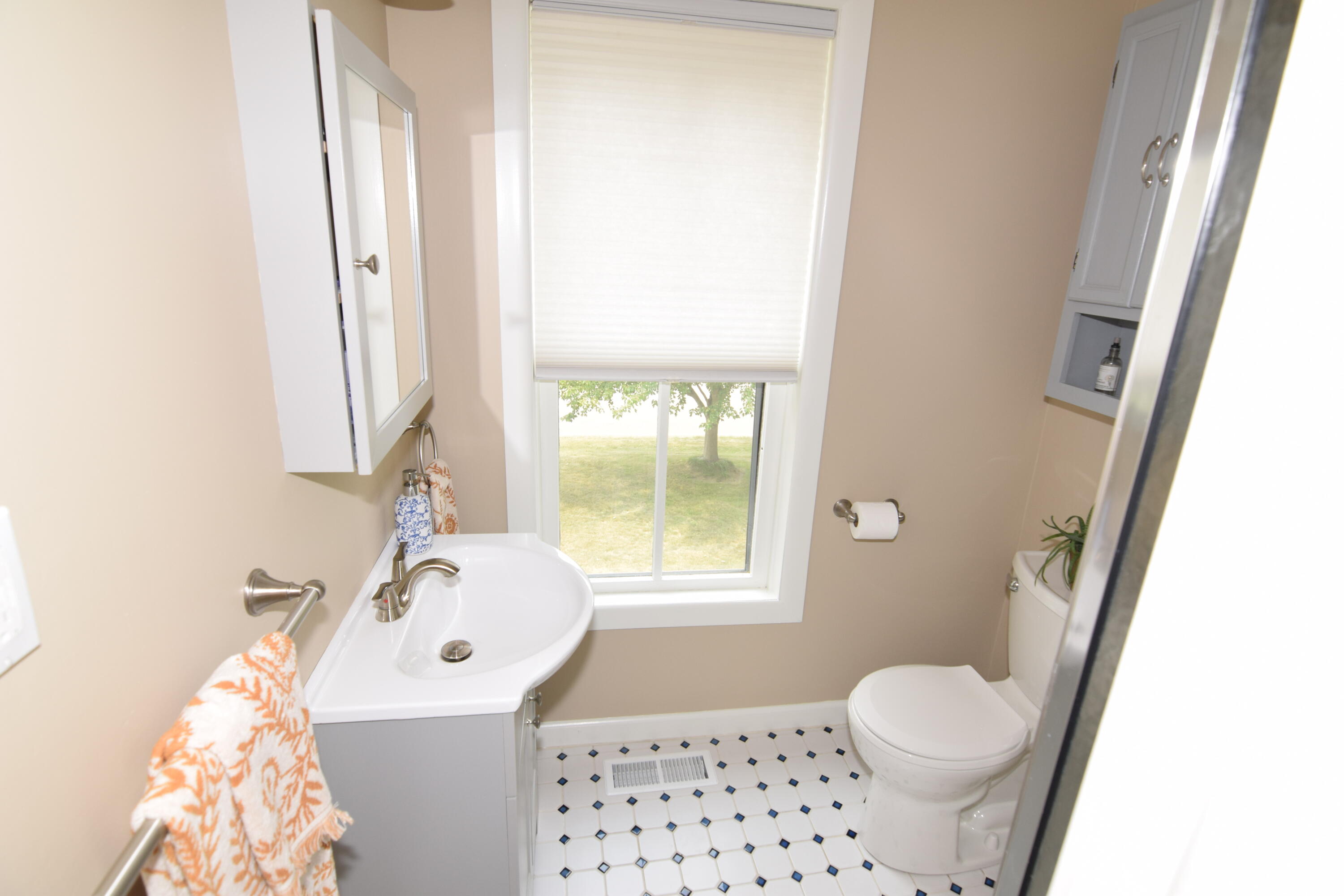 231 South Fremont Road Coldwater, MI 49036 - Photo 51 of 87 DSC_0228