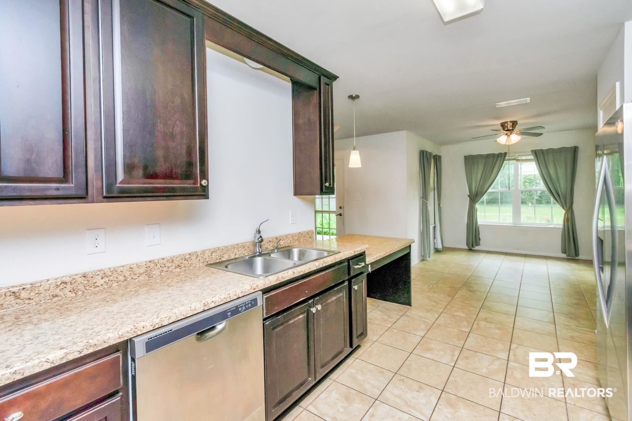 5637 Howells Ferry Road Mobile, AL 36618 - Photo 8 of 31