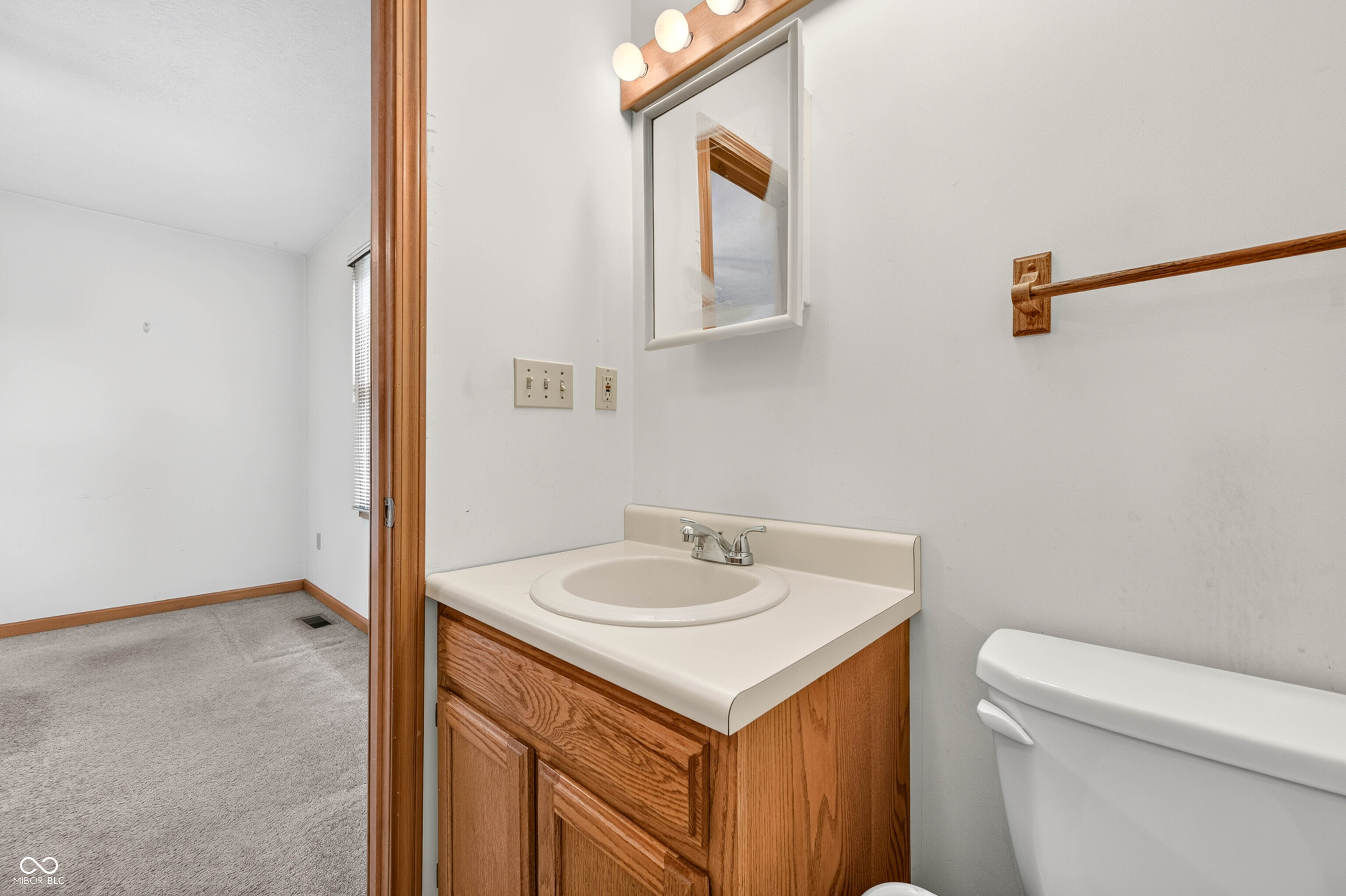 2530 Cedar Ridge Drive Columbus, IN 47203 - Photo 33 of 48