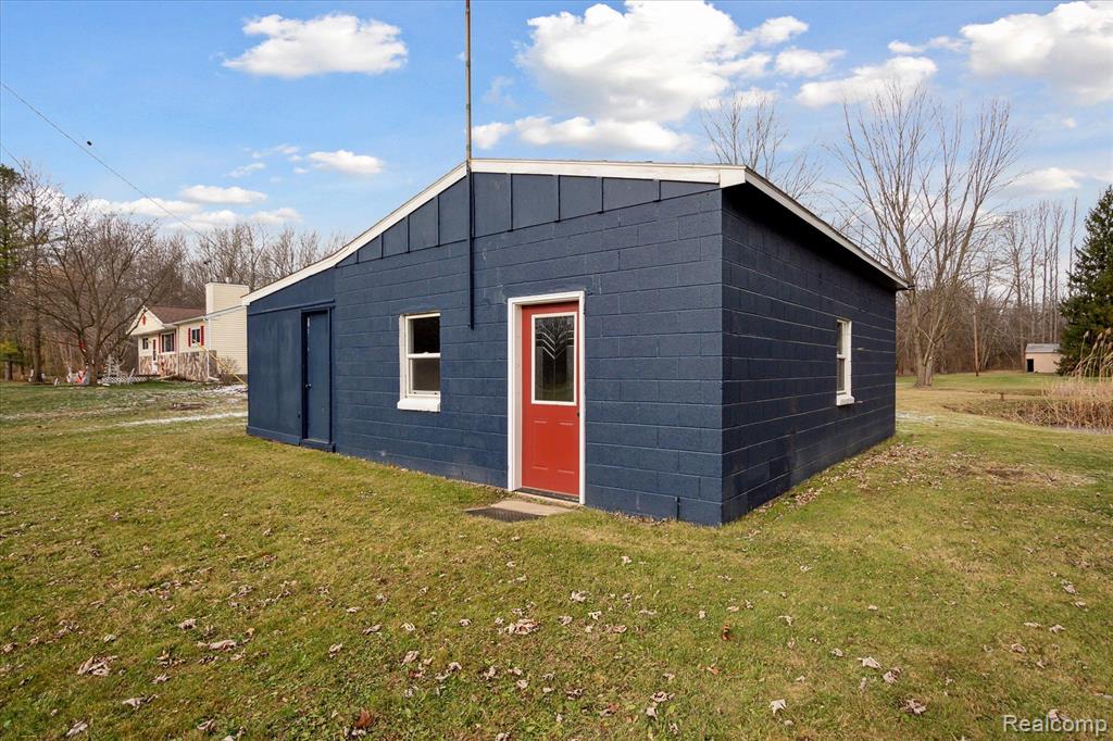 10353 Willow Road Willis, MI 48191 - Photo 9 of 74 Gallery Image 9