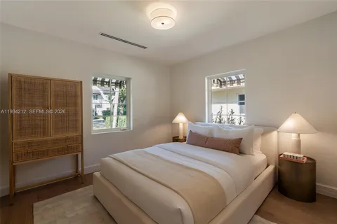 $3,250,000 | 720 Madeira Avenue, Coral Gables, FL 33134