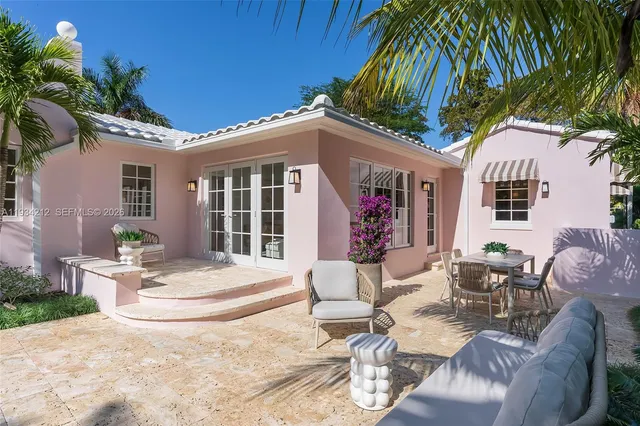 $3,250,000 | 720 Madeira Avenue, Coral Gables, FL 33134