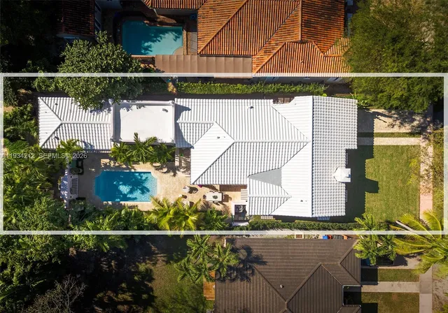 $3,250,000 | 720 Madeira Avenue, Coral Gables, FL 33134