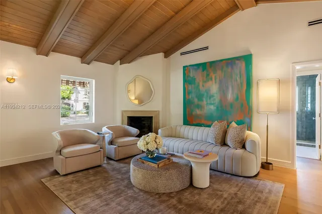 $3,250,000 | 720 Madeira Avenue, Coral Gables, FL 33134