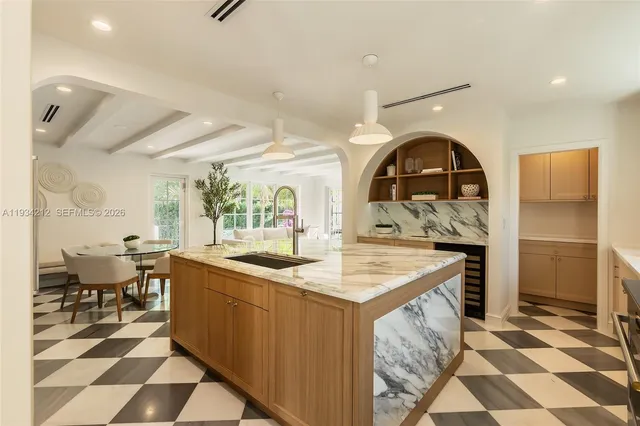 $3,250,000 | 720 Madeira Avenue, Coral Gables, FL 33134