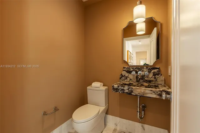 $3,250,000 | 720 Madeira Avenue, Coral Gables, FL 33134