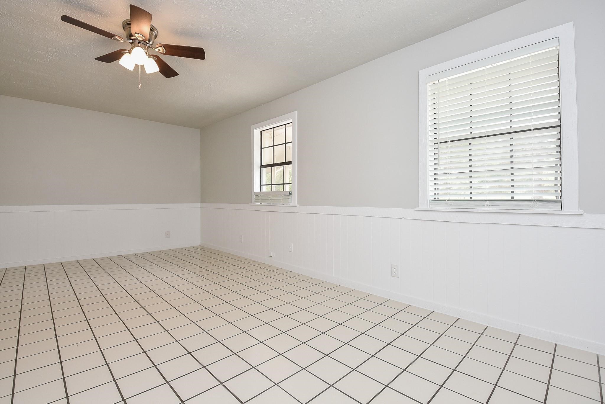 12713 Roy Harris Loop Conroe, TX 77306 - Photo 14 of 41