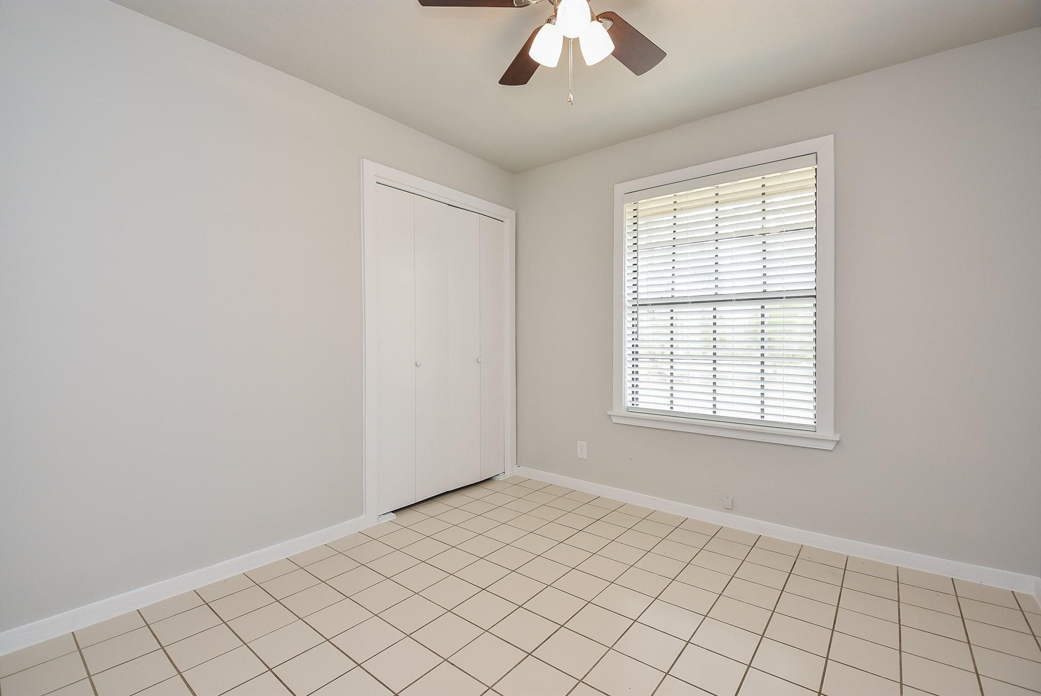 12713 Roy Harris Loop Conroe, TX 77306 - Photo 21 of 41