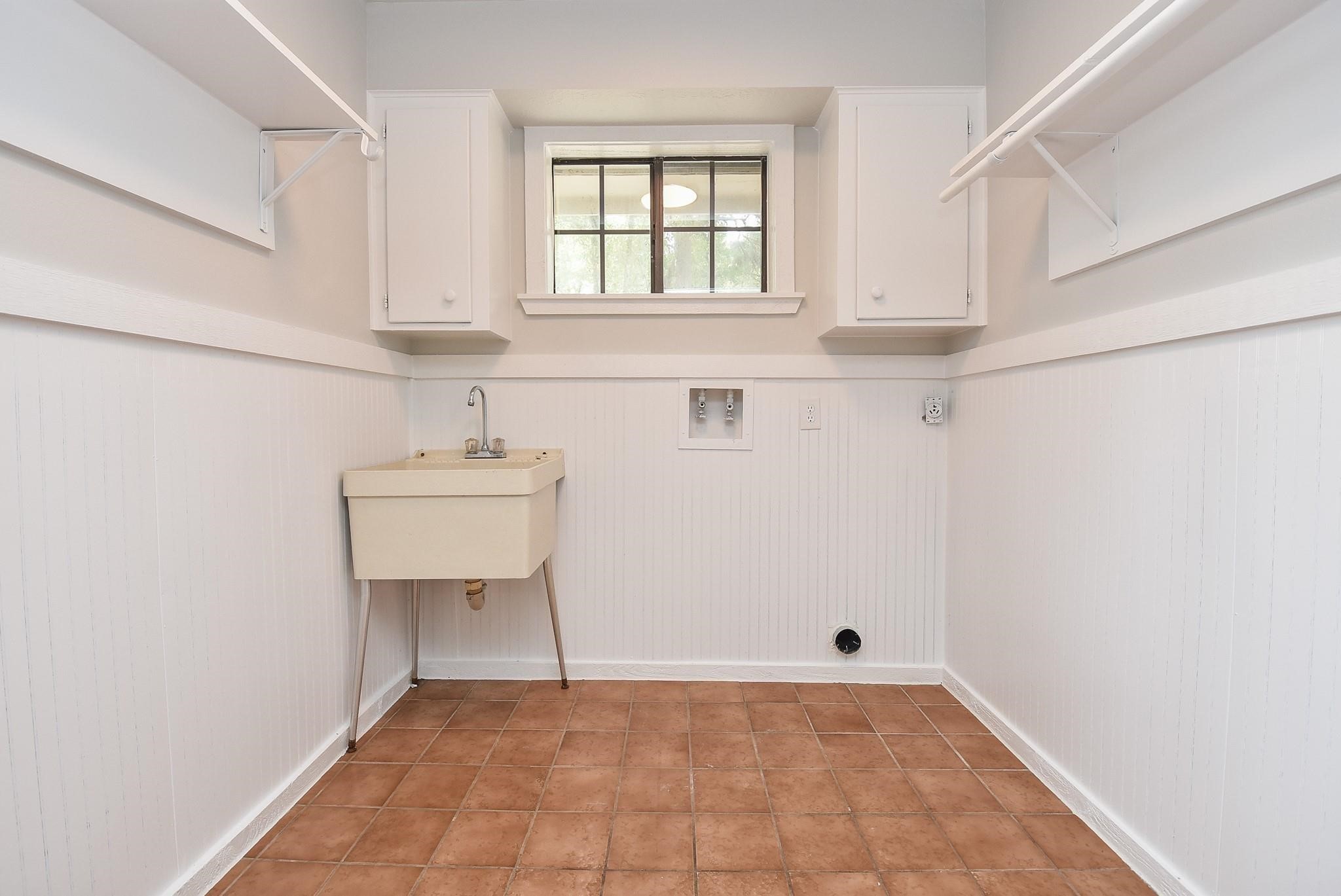 12713 Roy Harris Loop Conroe, TX 77306 - Photo 32 of 41