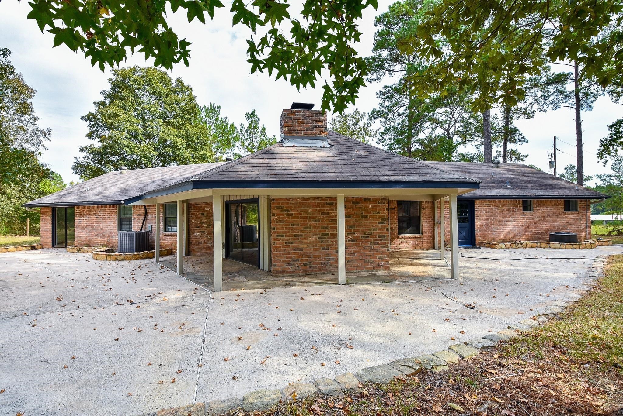 12713 Roy Harris Loop Conroe, TX 77306 - Photo 8 of 41