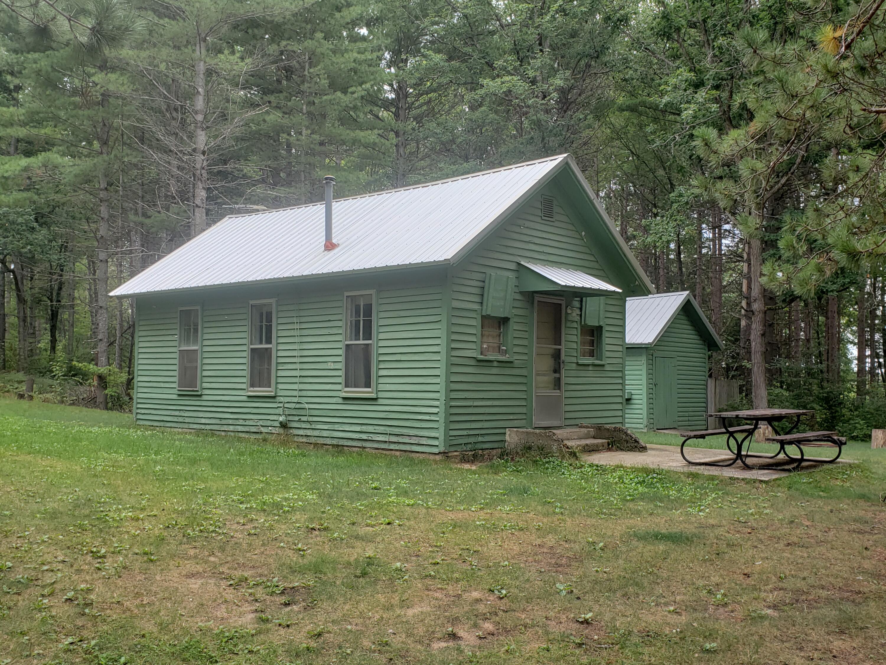 10476 Forester Road Roscommon, MI 48653 - Photo 1 of 17 Gallery Image 1