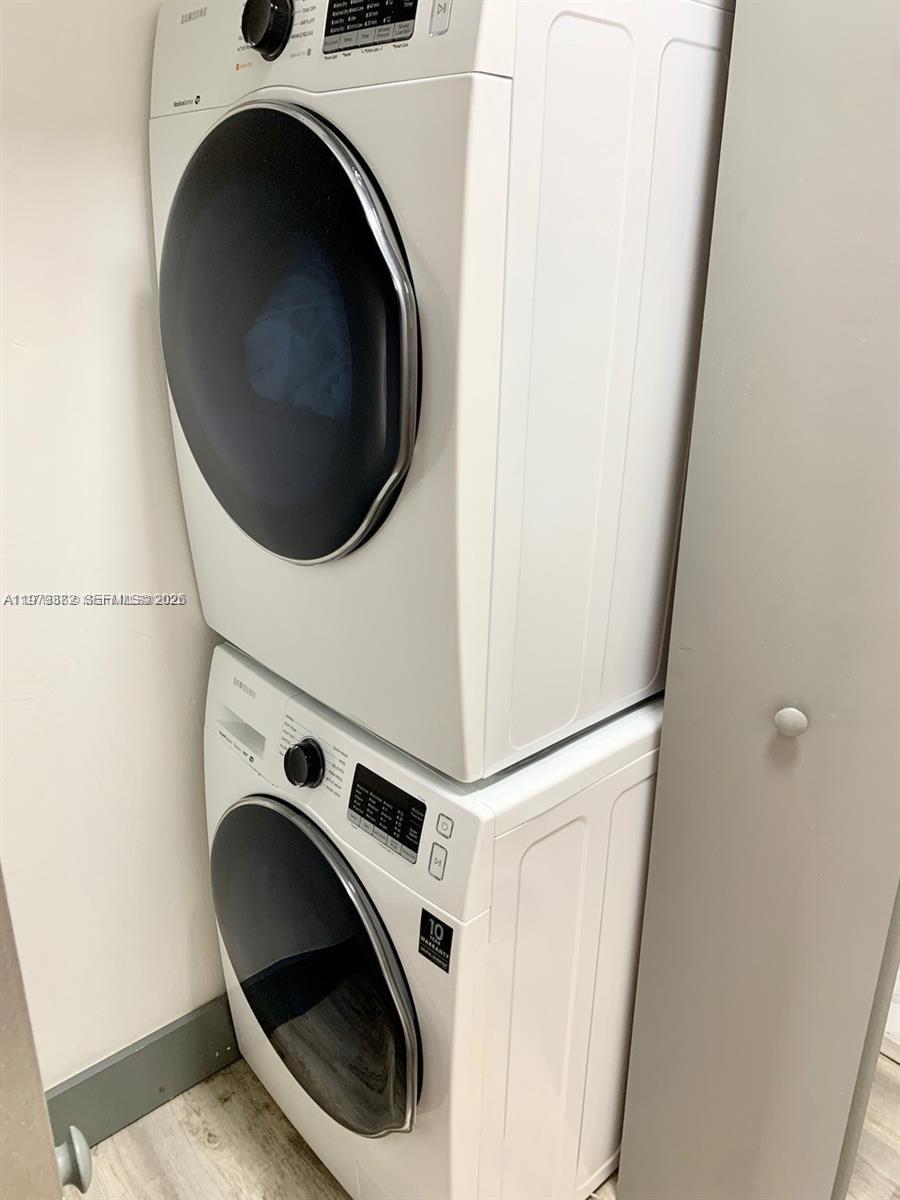 200 Southeast 15th Road, Unit 3J Miami, FL 33129 - Photo 20 of 39