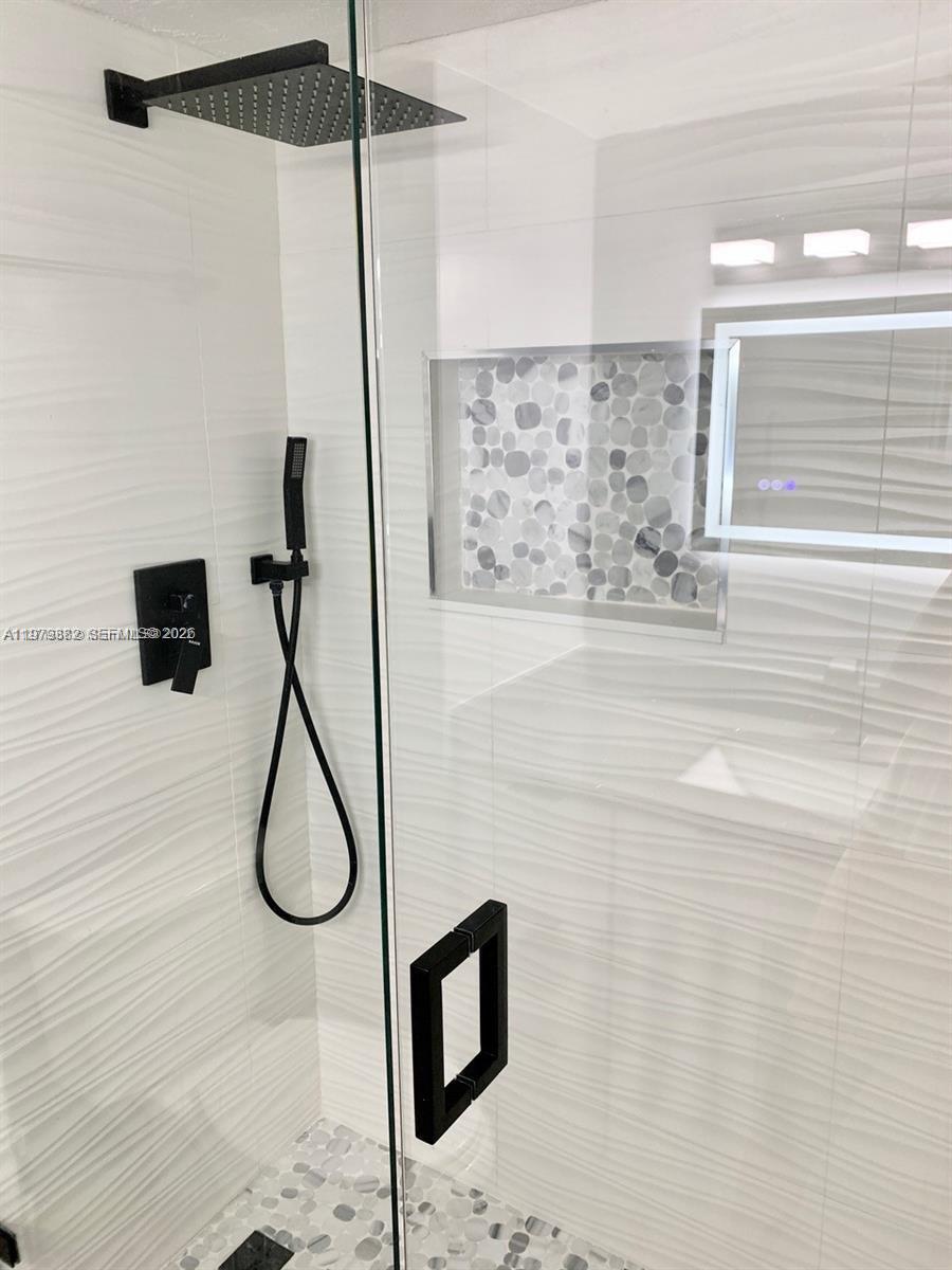 200 Southeast 15th Road, Unit 3J Miami, FL 33129 - Photo 22 of 39