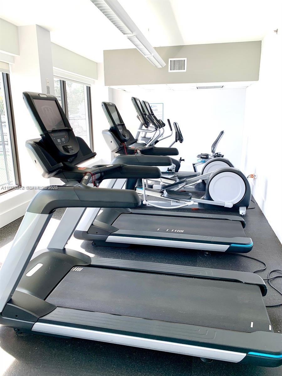 200 Southeast 15th Road, Unit 3J Miami, FL 33129 - Photo 38 of 39