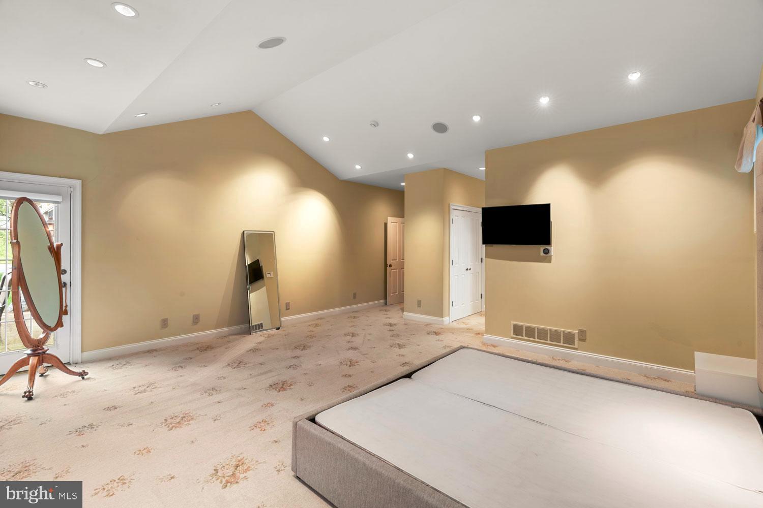 3174 Manor Road Huntingdon Valley, PA 19006 - Photo 23 of 55 Gallery Image 23