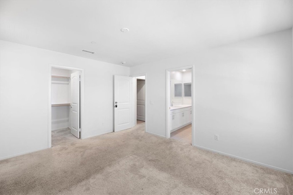 938 West Jasmine Way Rialto, CA 92376 - Photo 23 of 28