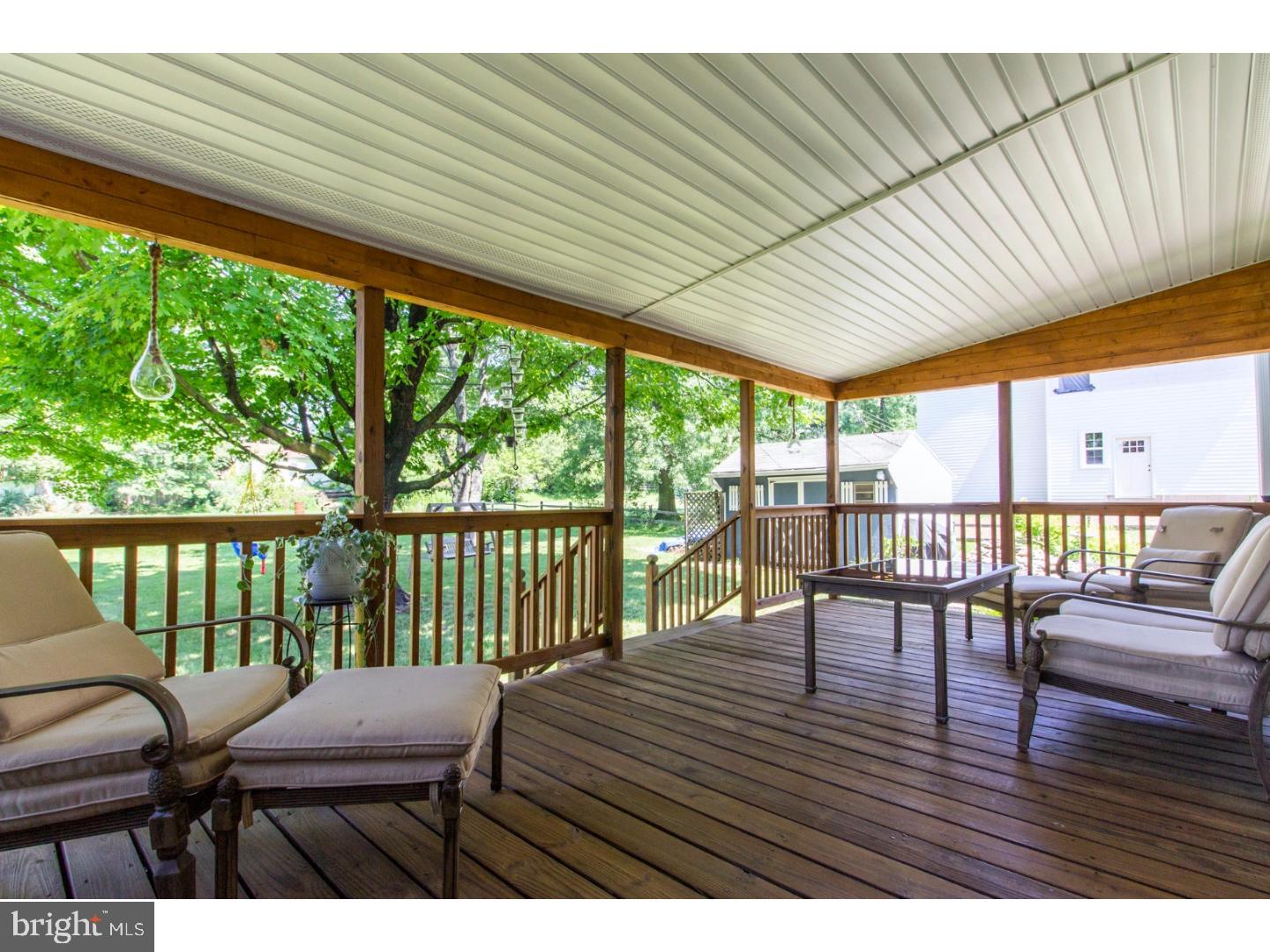 2045 Store Road Harleysville, PA 19438 - Photo 17 of 19 Deck