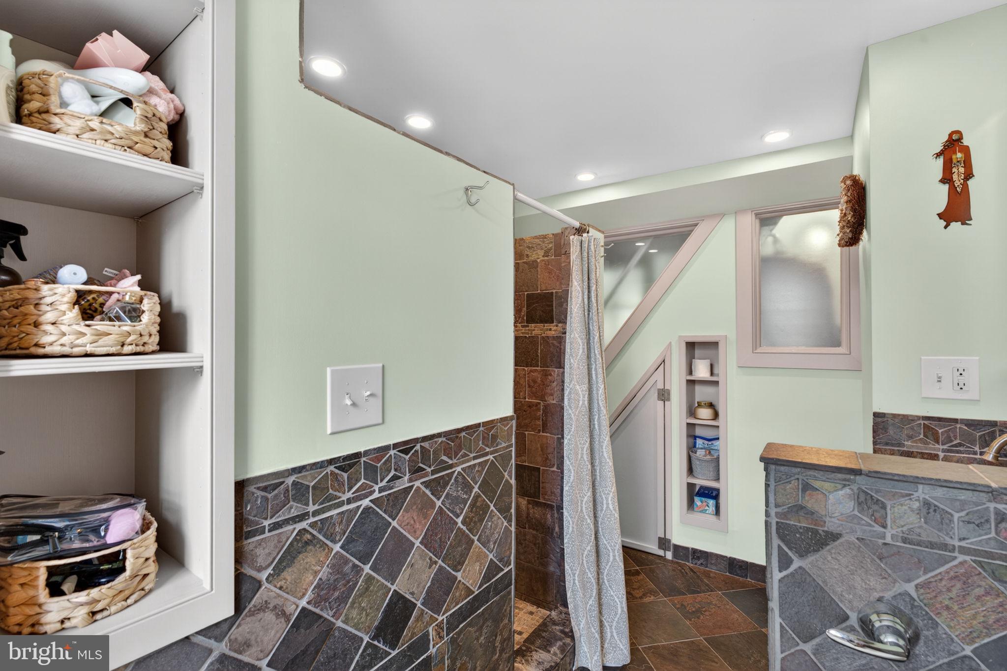 18 South Washington Street Baltimore, MD 21231 - Photo 26 of 57