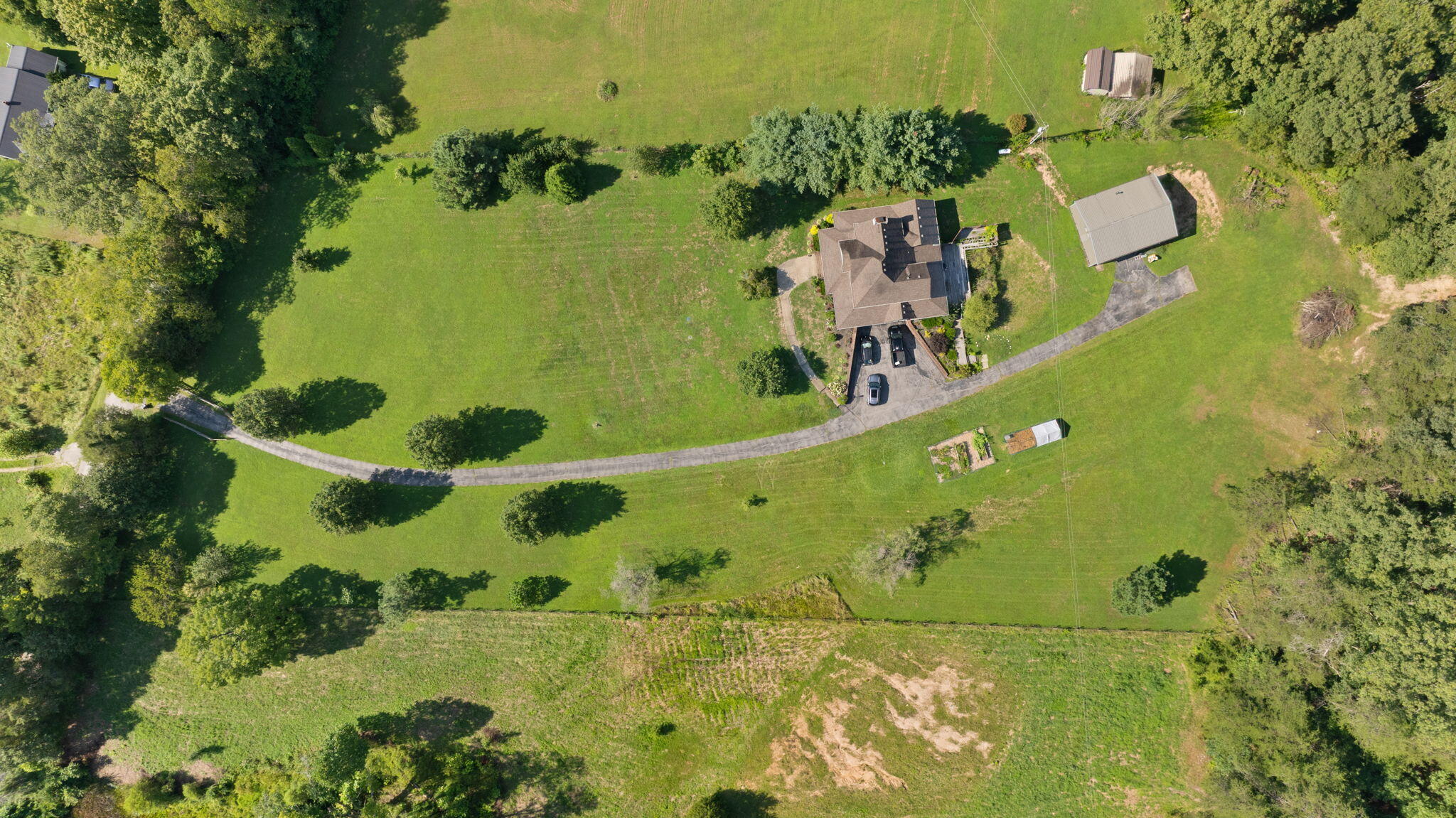 946 Pine Ridge Road Winchester, KY 40391 - Photo 57 of 68 110-web-or-mls-DJI_20250809170530_0264_D