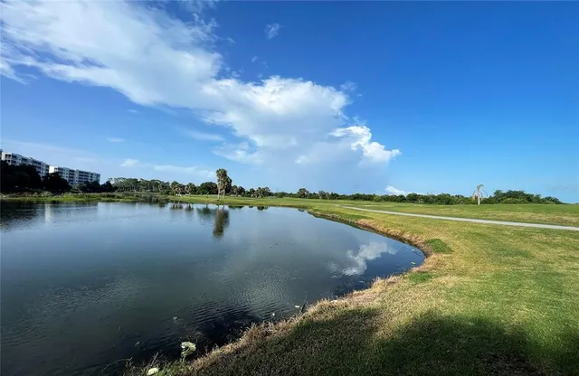 $200,000 | 700 Starkey Road, Unit 1145, Largo, FL 33771