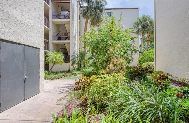 $200,000 | 700 Starkey Road, Unit 1145, Largo, FL 33771