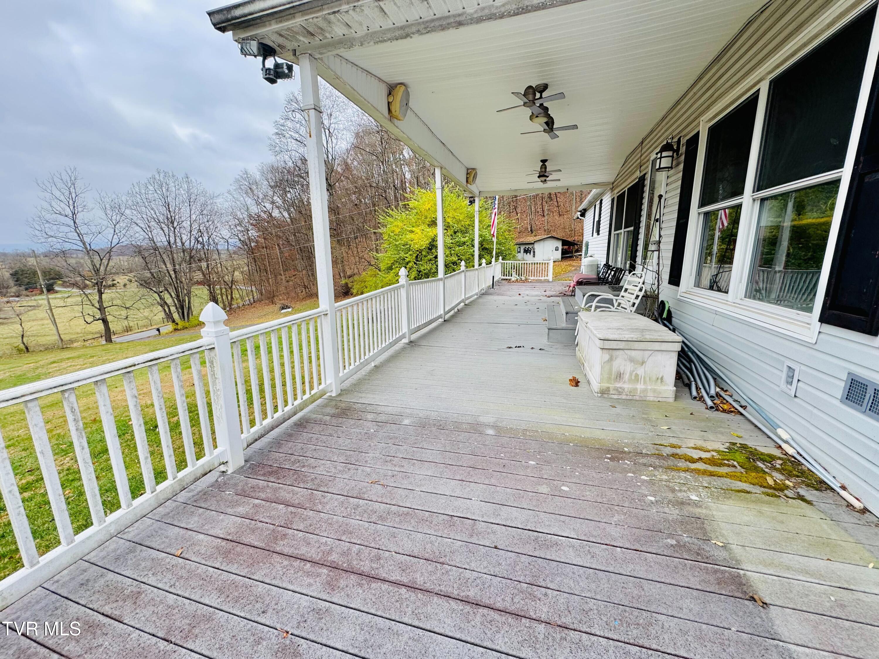 14512 Cedar Creek Road Meadowview, VA 24361 - Photo 2 of 31 IMG_5061