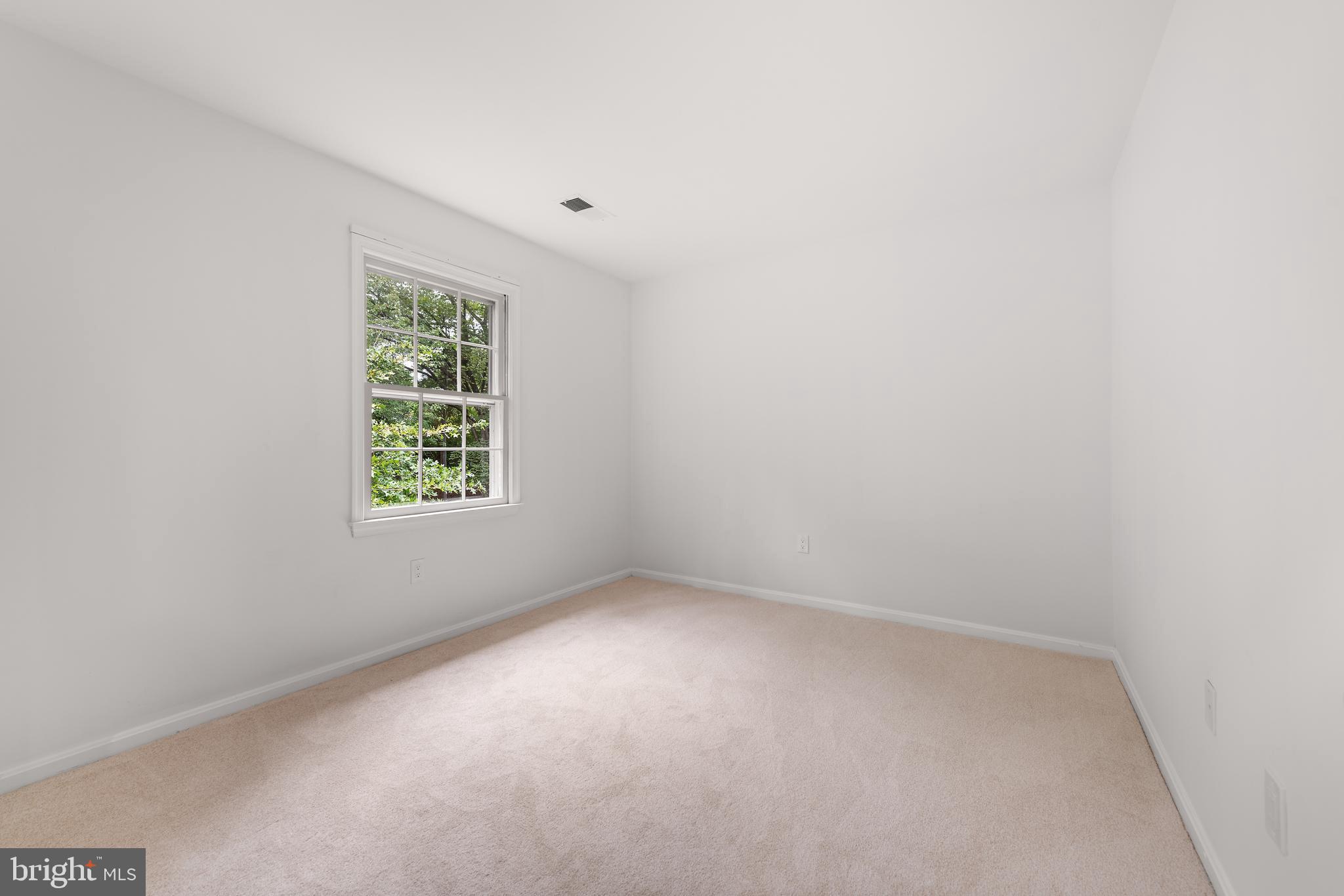 1802 Cranberry Lane Reston, VA 20191 - Photo 33 of 75 an empty room with a window