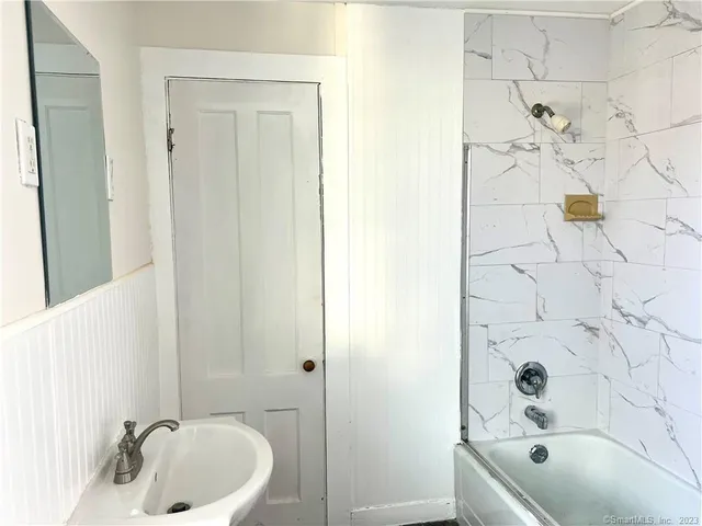 $2,150 | 74 High Street, Ansonia, CT 06401