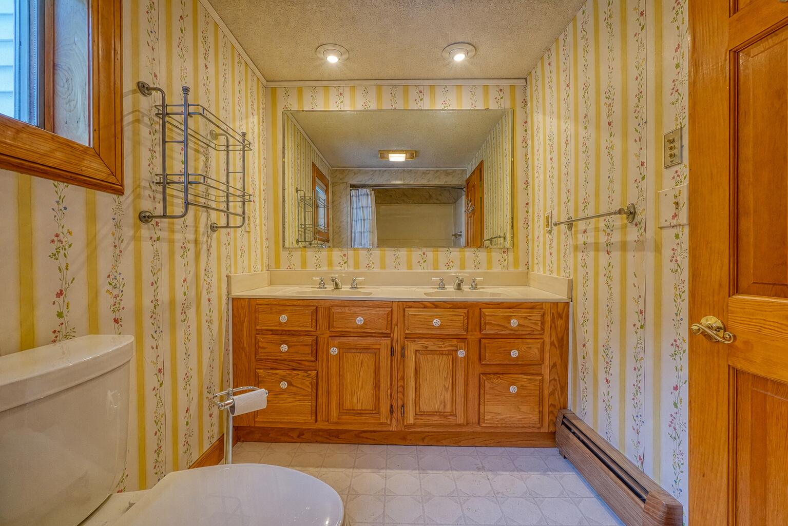 28 Belgrade Road Oakland, ME 04963 - Photo 31 of 63 Upstairs Bath