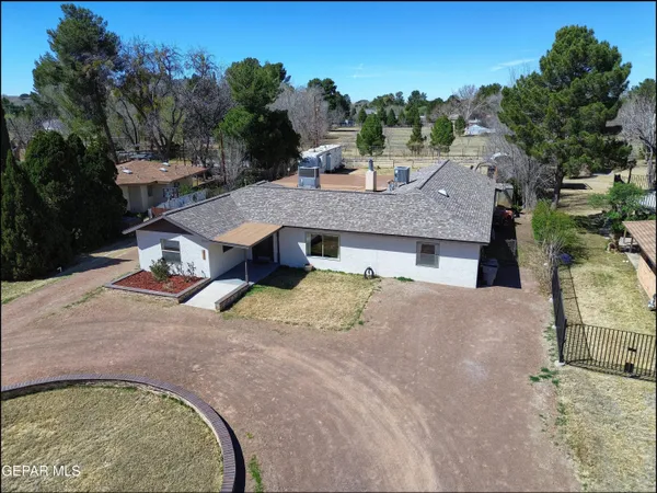 $599,000 | 5117 Camino De La Vista Drive, El Paso, TX 79932