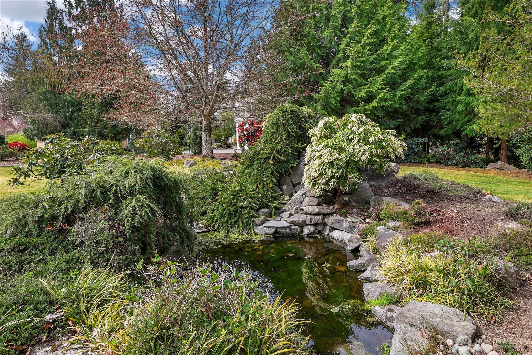 7007 Muirkirk Lane Southwest Port Orchard, WA 98367 - Photo 30 of 40 a view of a garden with plants