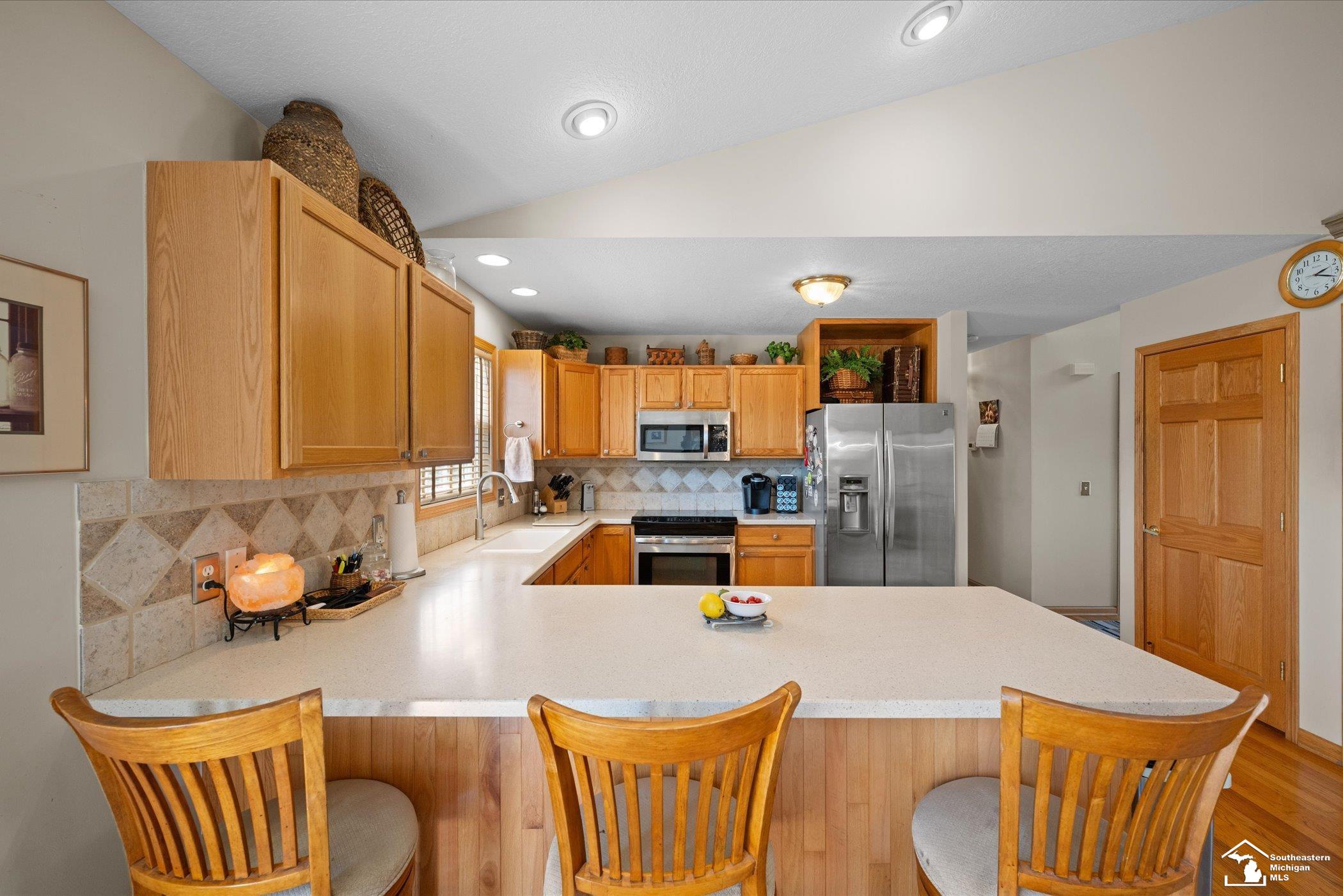 4402 Quail Ridge Lane Newport, MI 48166 - Photo 13 of 57 50174312-ef63c556-c357-42f9-8c55-43ccd9448b4f.JPG