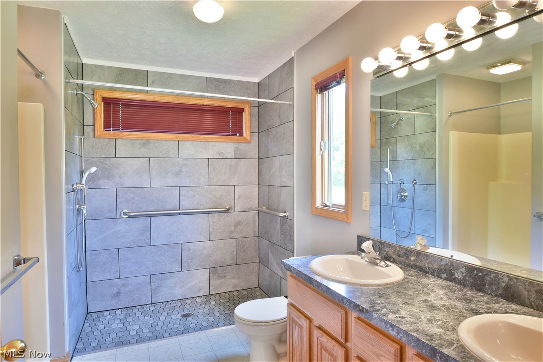 5888 Everett Hull Road Fowler, OH 44418 - Photo 19 of 35 Gallery Image 19
