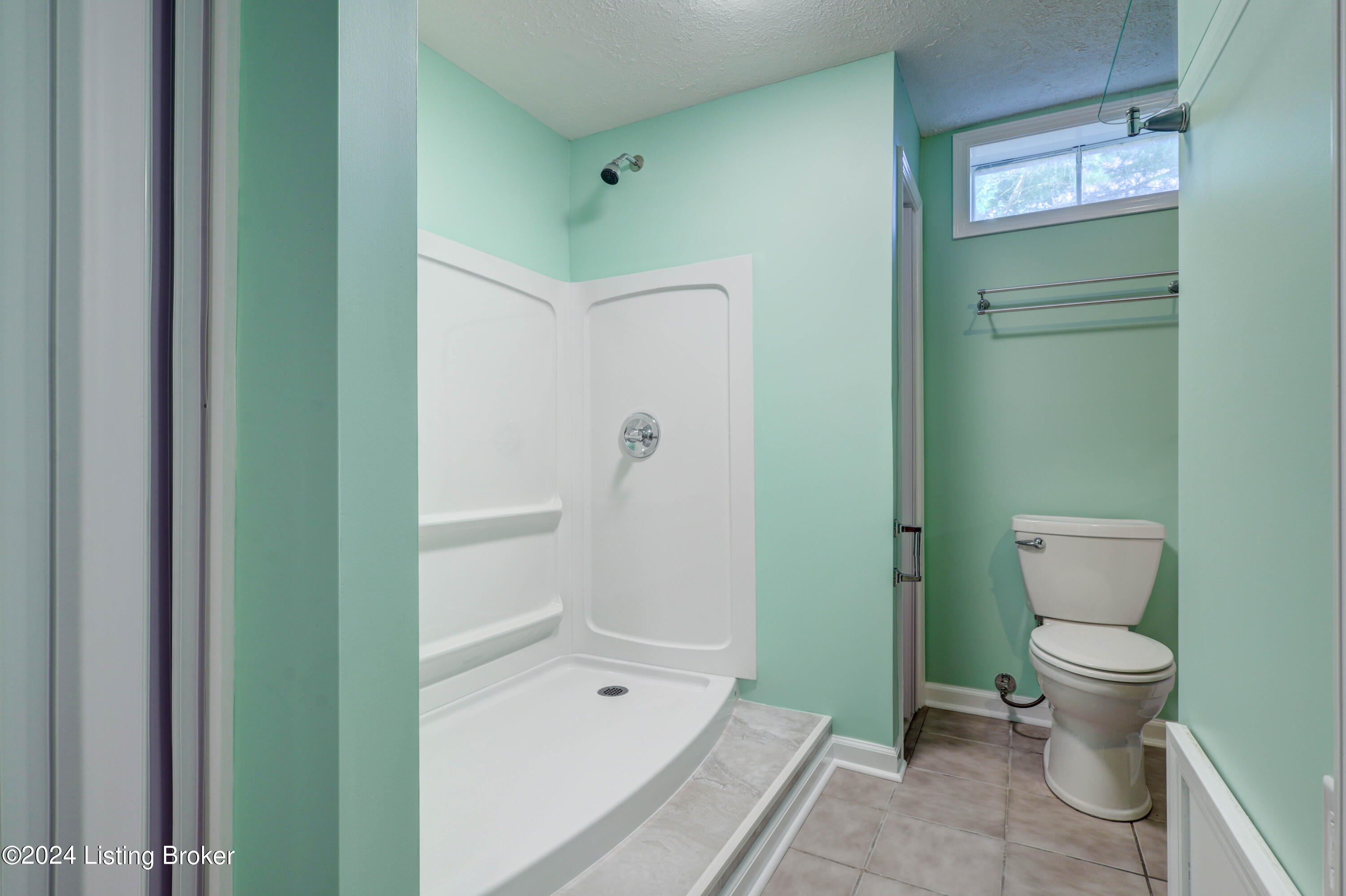 8000 Adams Run Road Louisville, KY 40228 - Photo 31 of 37 Photo45