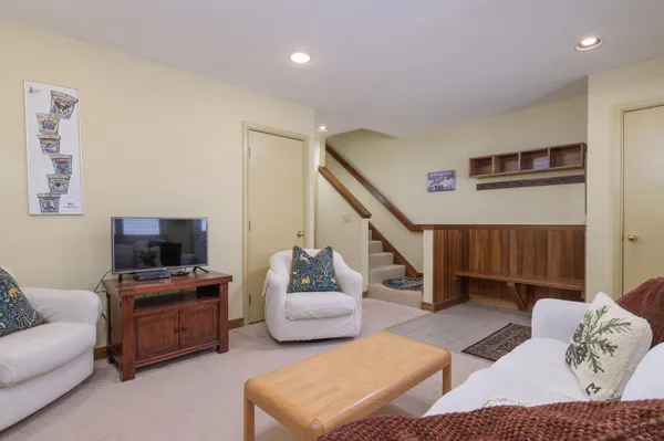 $899,000 | 1 C Townhouse Square, Unit 7, West Dover, VT 05356