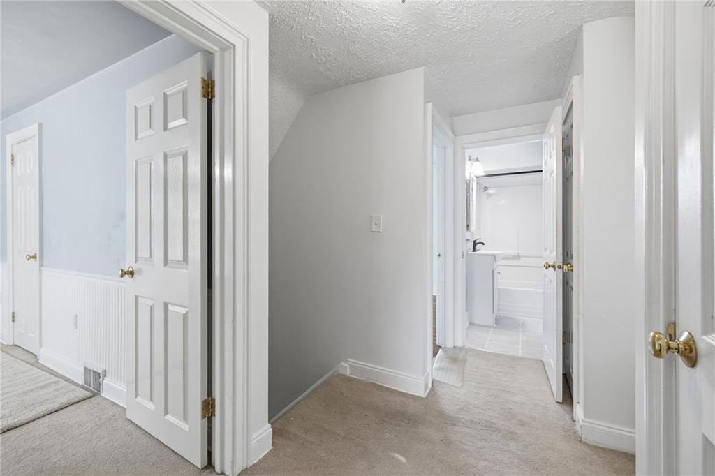247 McMurray Road Pittsburgh, PA 15241 - Photo 15 of 31