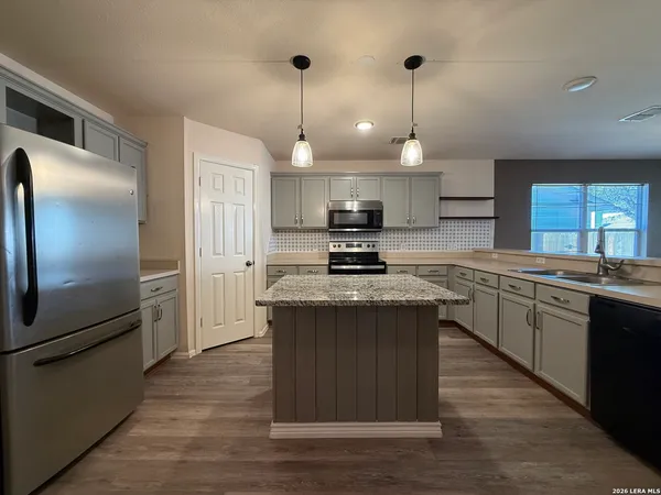 $2,650 | 10839 Red Musket Trail, San Antonio, TX 78245