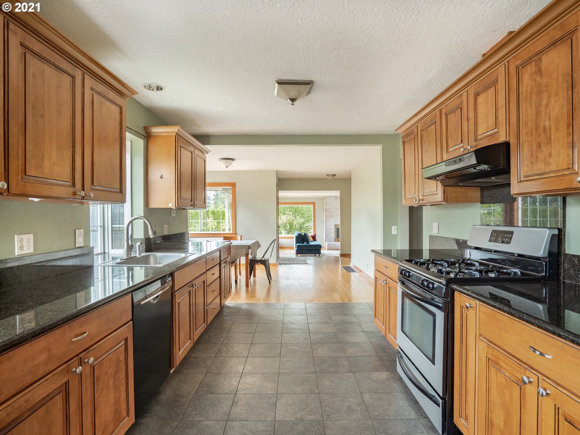 33842 Slavens Road Warren, OR 97053 - Photo 5 of 15 Gallery Image 5