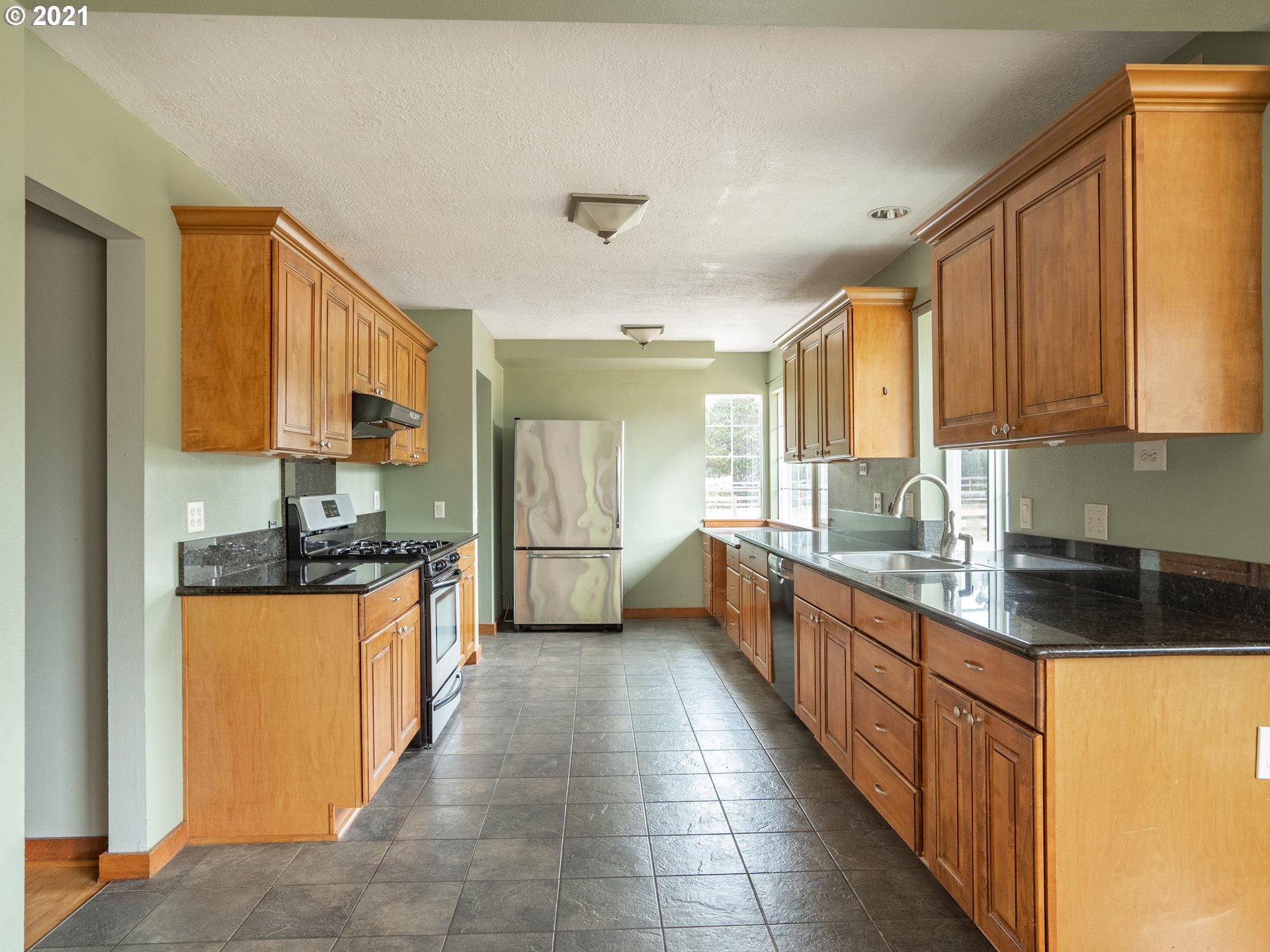 33842 Slavens Road Warren, OR 97053 - Photo 6 of 15 Gallery Image 6