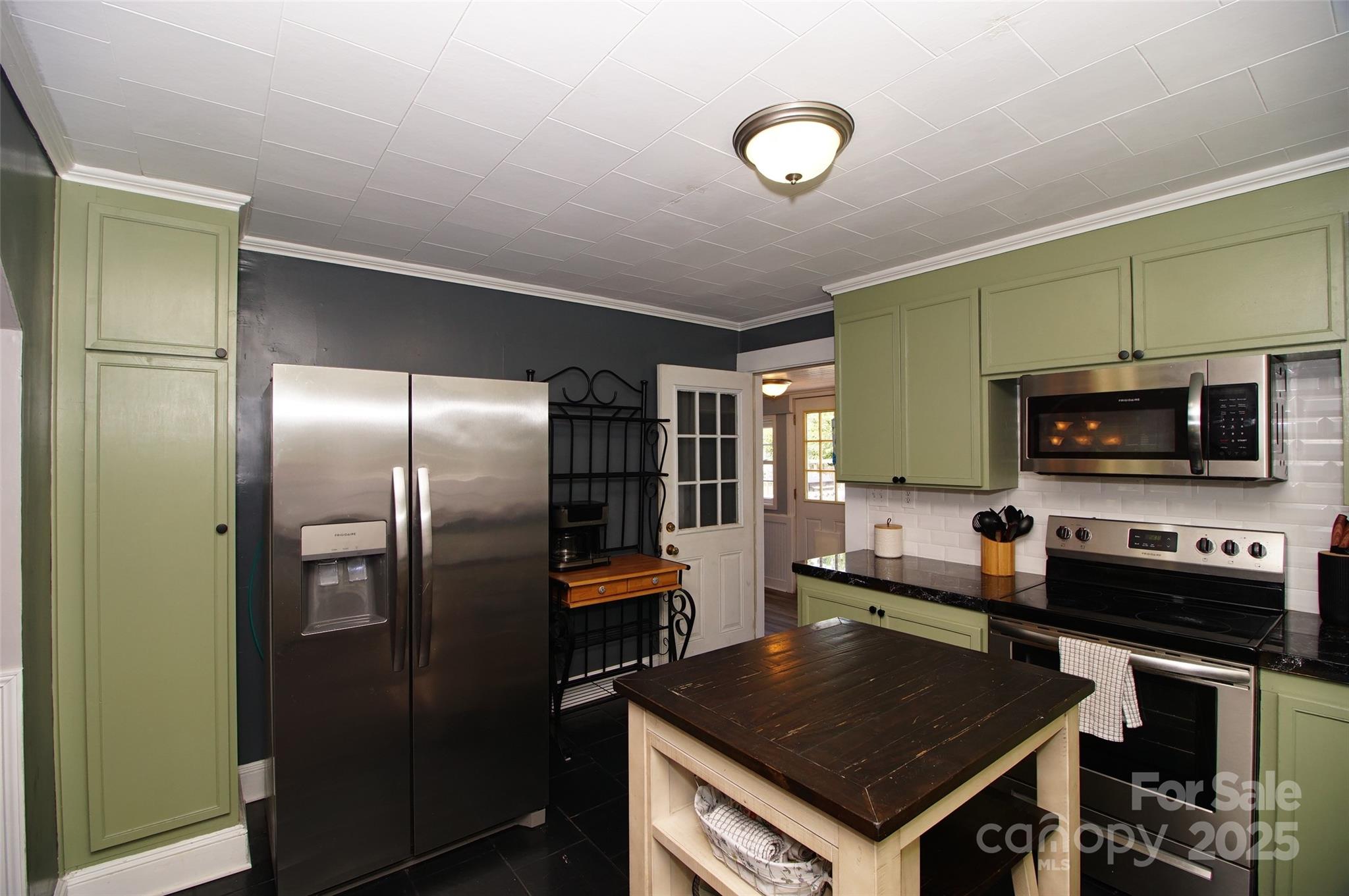 802 Ruth Avenue Kannapolis, NC 28083 - Photo 6 of 18 Gallery Image 6