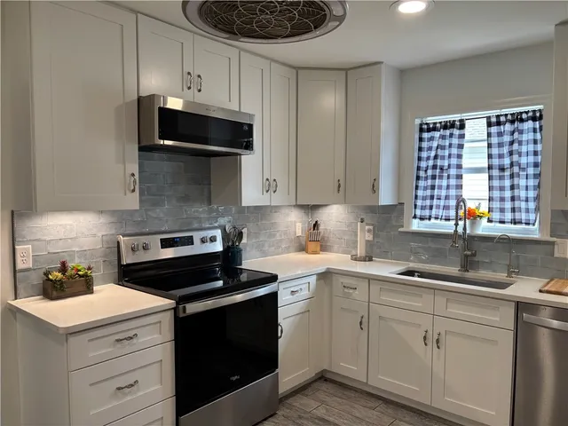 $3,450 | 318 Sand Castle Lane, Unit A, St. Simons Island, GA 31522