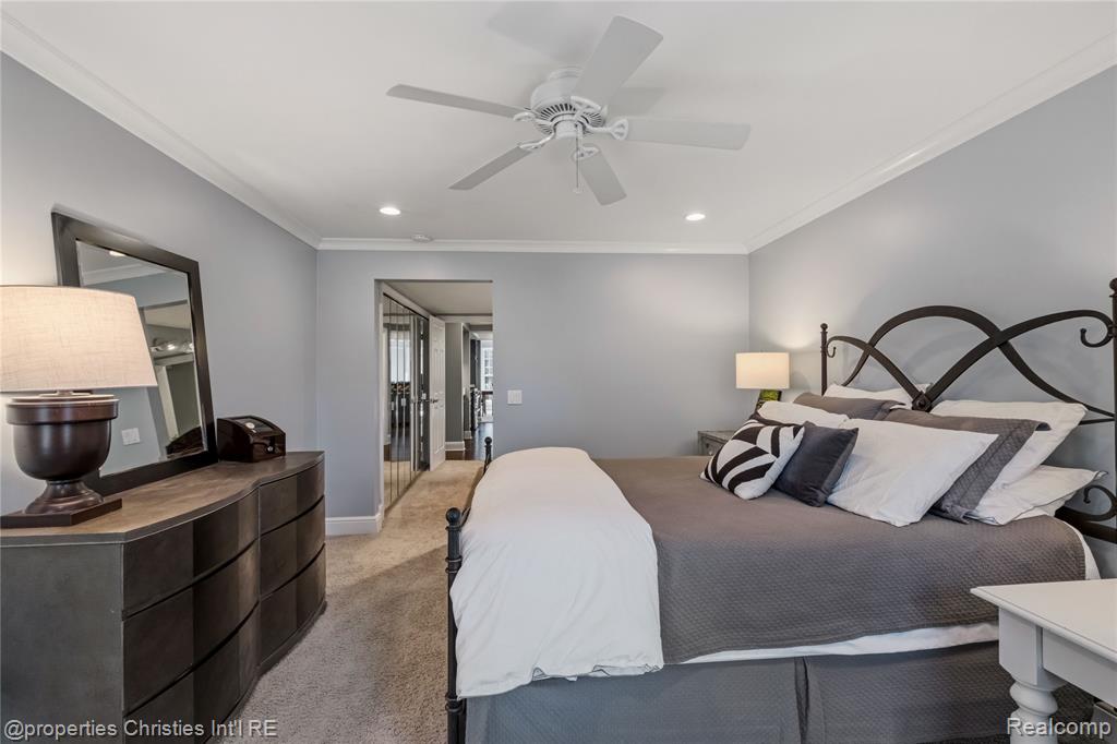 1695 Huntington Park Rochester Hills, MI 48309 - Photo 32 of 54