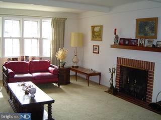 413 Burning Tree Road Cherry Hill, NJ 08034 - Photo 2 of 6