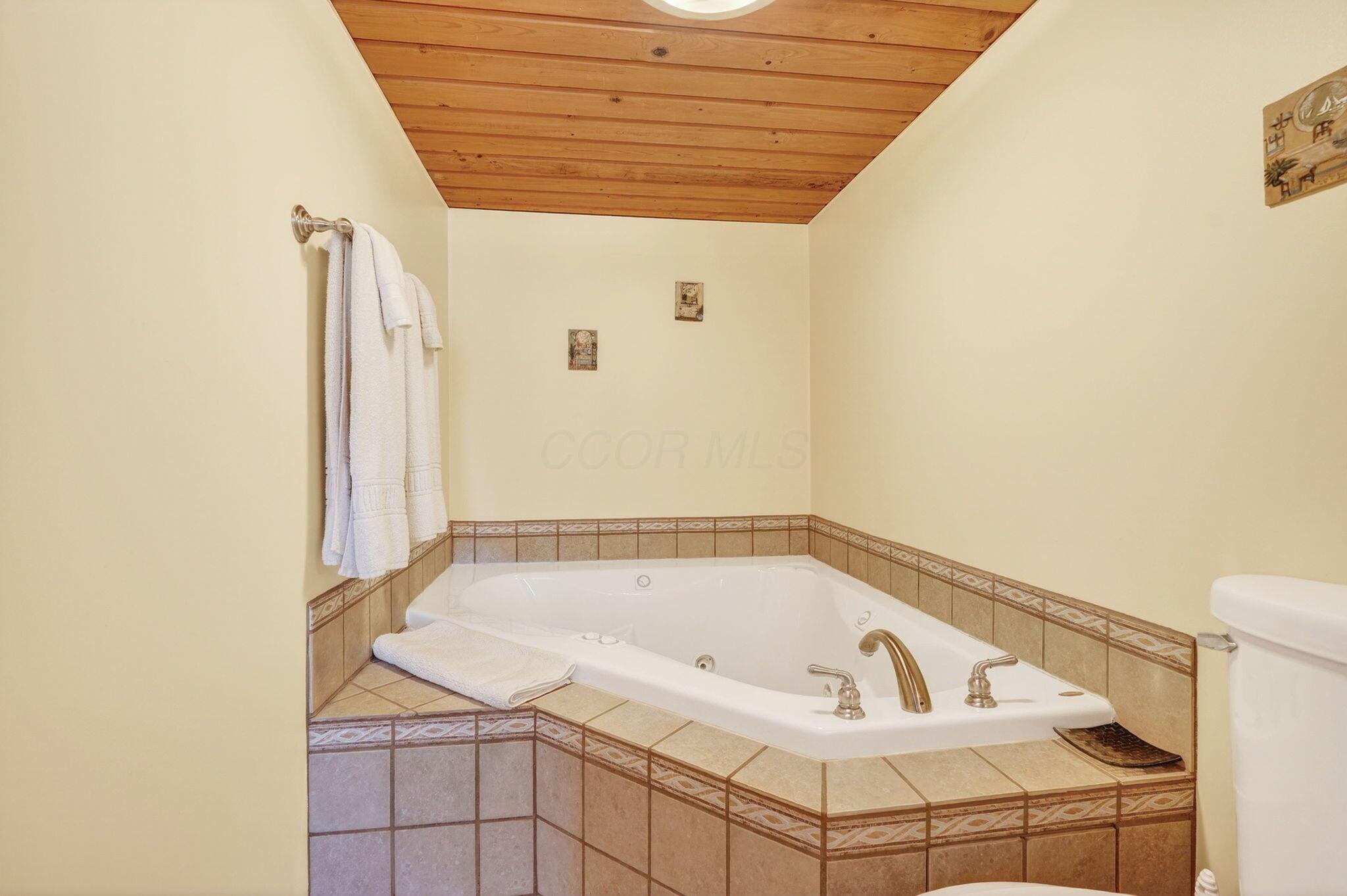 275 Limerick Road Jackson, OH 45640 - Photo 35 of 47 35. 275 Limerick Rd 67