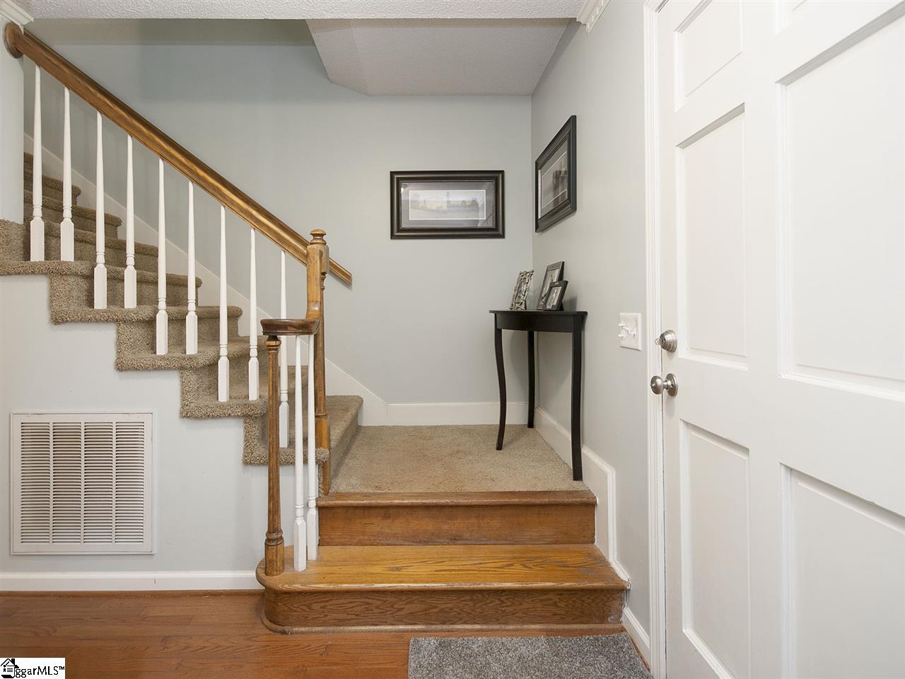 812 Cely Road Easley, SC 29642 - Photo 4 of 35 Gallery Image 4
