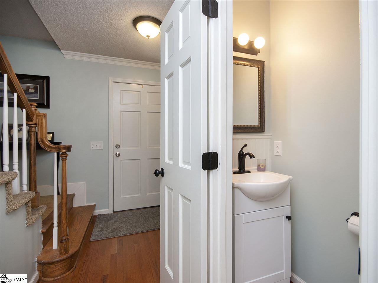 812 Cely Road Easley, SC 29642 - Photo 5 of 35 Gallery Image 5