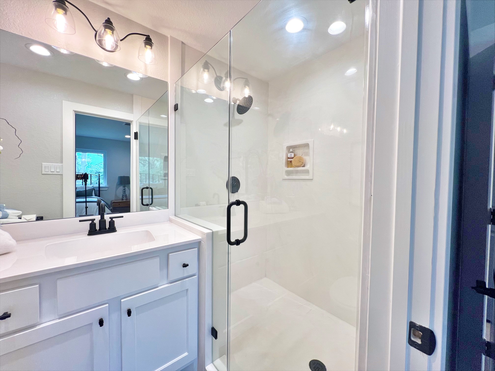 701 Cannan Drive Angleton, TX 77515 - Photo 13 of 25 Primary Bath, large shower